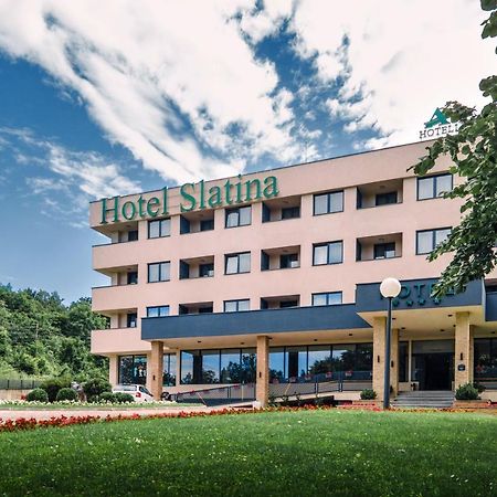 A Hoteli - Hotel Slatina Vrnjačka Banja エクステリア 写真