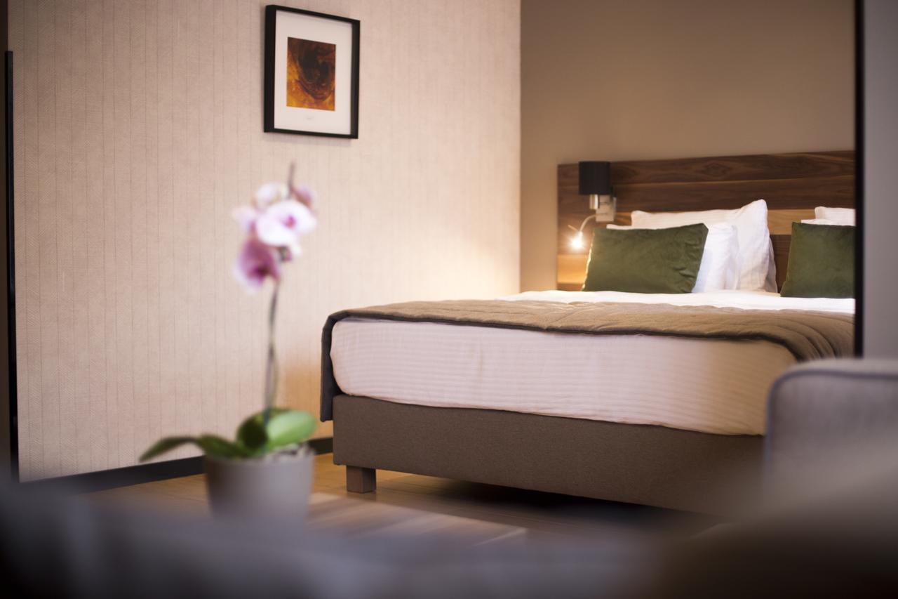 A Hoteli - Hotel Slatina Vrnjačka Banja エクステリア 写真