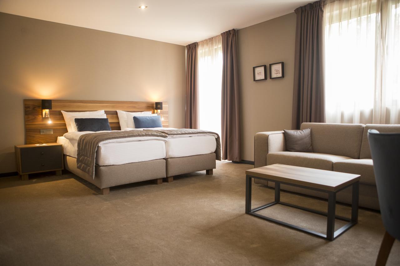 A Hoteli - Hotel Slatina Vrnjačka Banja エクステリア 写真
