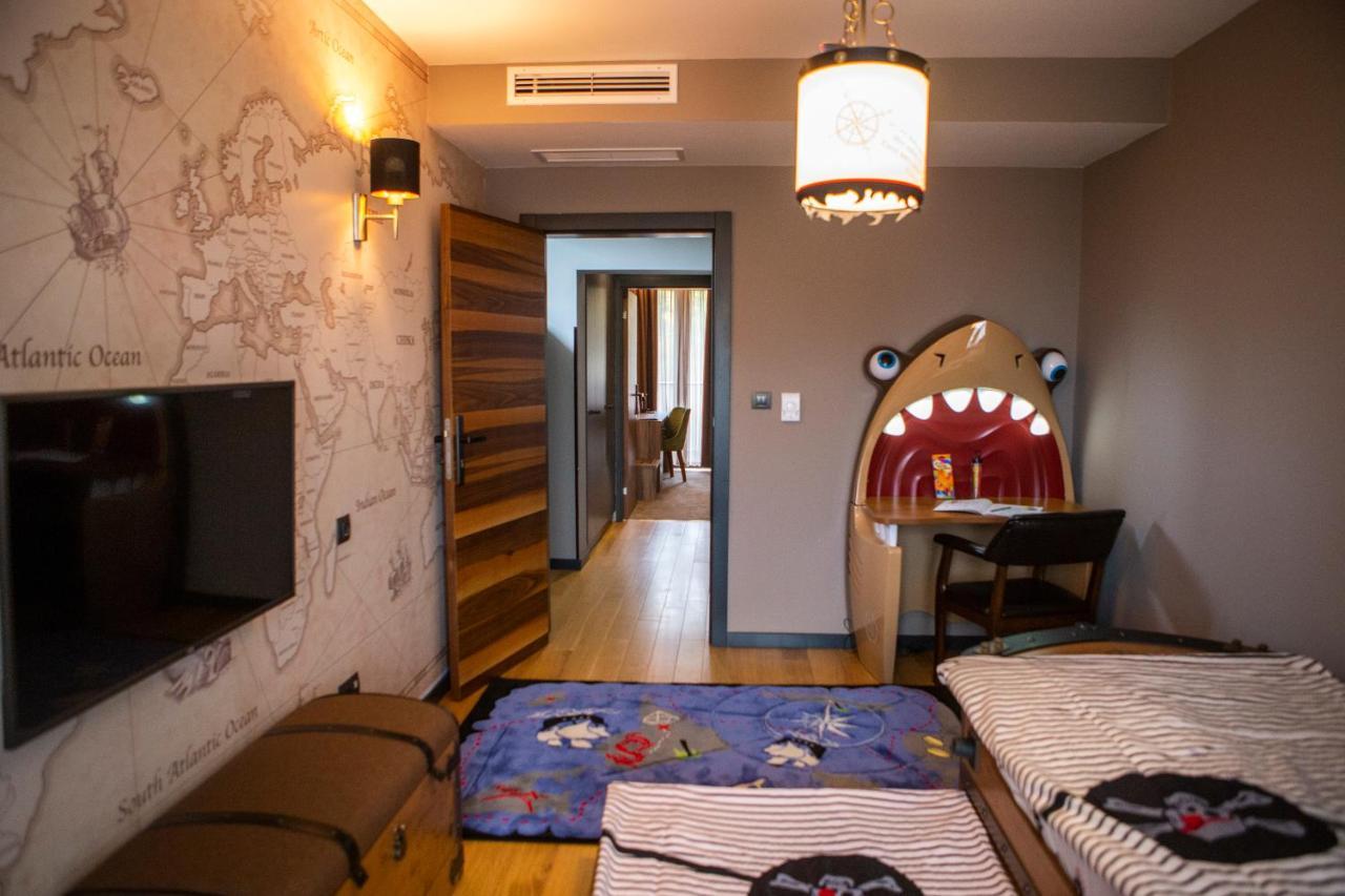 A Hoteli - Hotel Slatina Vrnjačka Banja エクステリア 写真